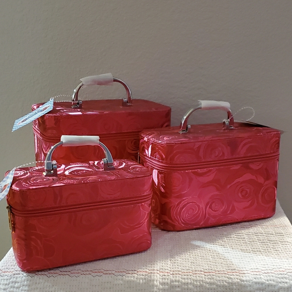 NWT Makeup Caboodle Set